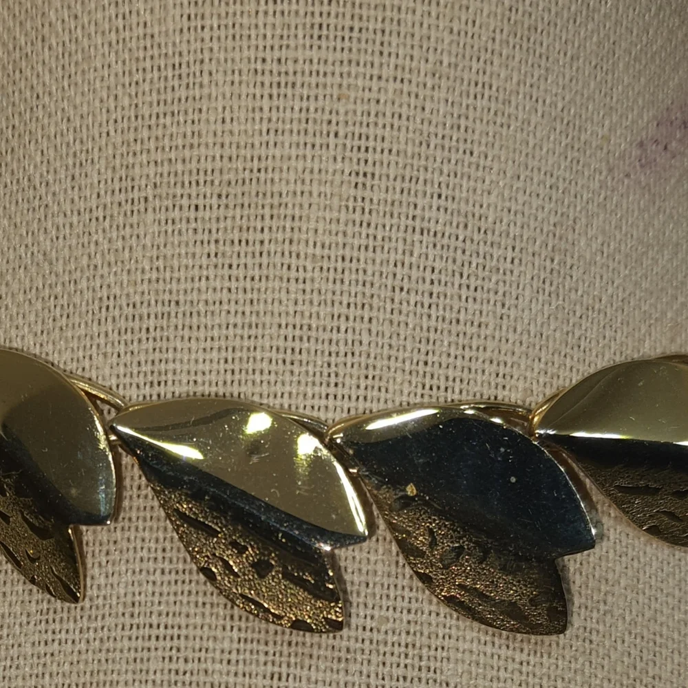 Goldtone Flower Petal Heart Necklace - Picture 2 of 4